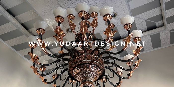 Lampu Robyong Tembaga Kolosal Chandelier
