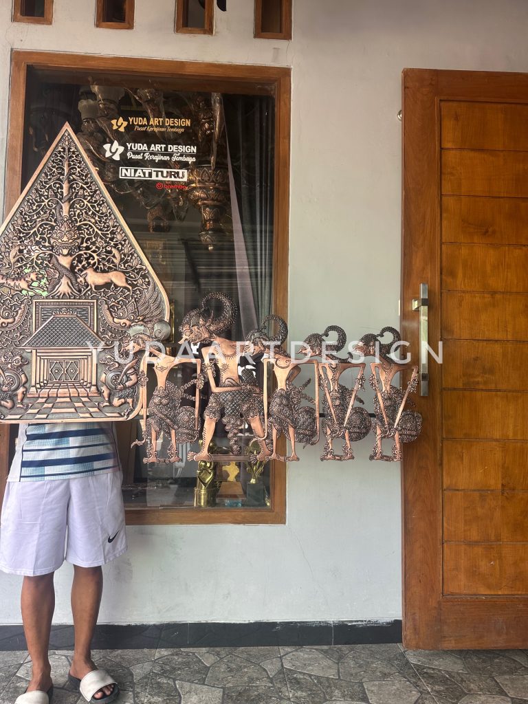 Gunungan Wayang Tembaga Set Pandawa Punokawan