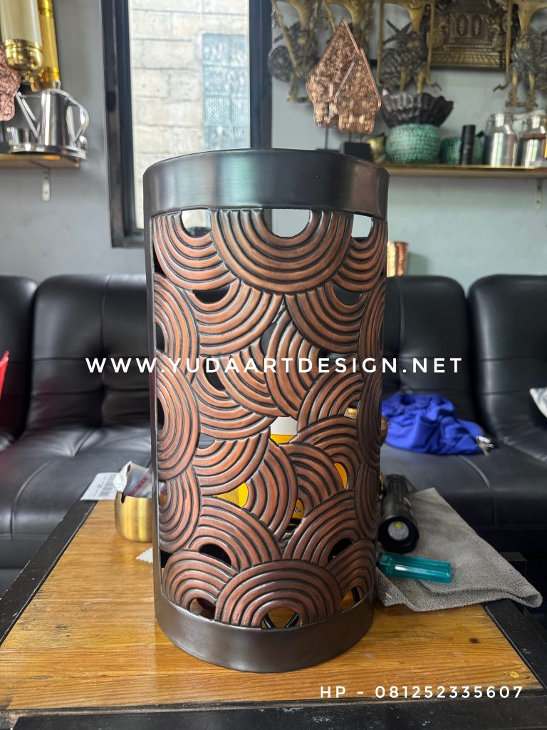 Lampu Dinding Tembaga