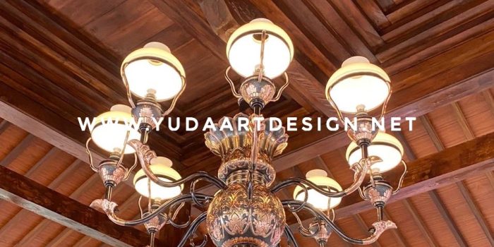Lampu Gantung Tembaga Bertangkai Mewah