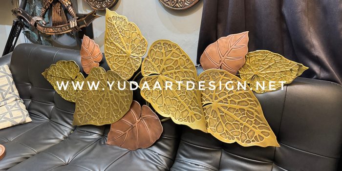 Wall Decor Kuningan Model Daun