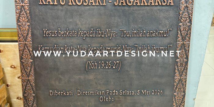 Ornaments Sakral Ukir Timbul